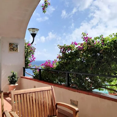 بيت للعطل Bouganvillea سيتارا